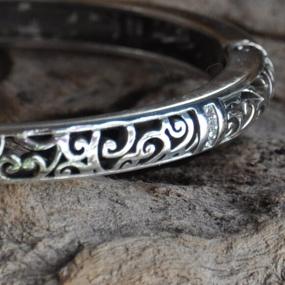 Brighton Viewpoint Hinged Bangle Bracelet Silver Filigree Crystal Cuff - Picture 2 of 4